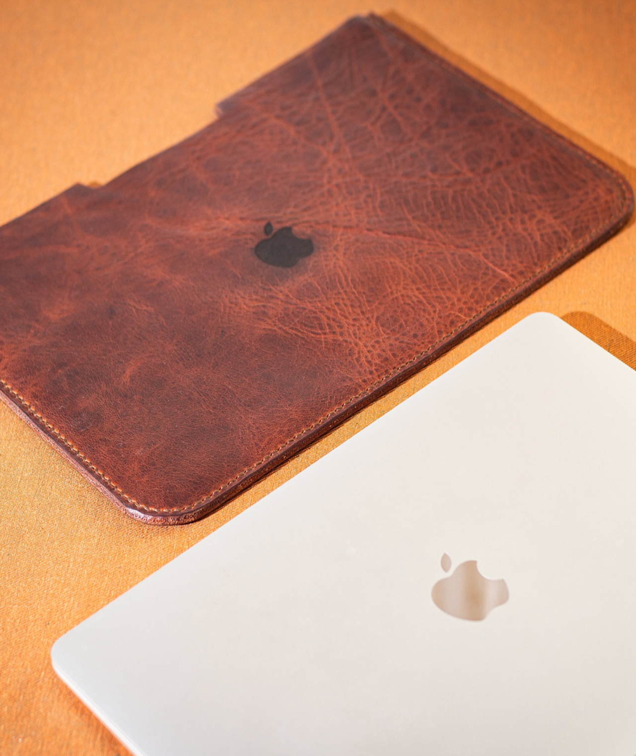 Adonis MacBook Air 13 İnç Kılıf